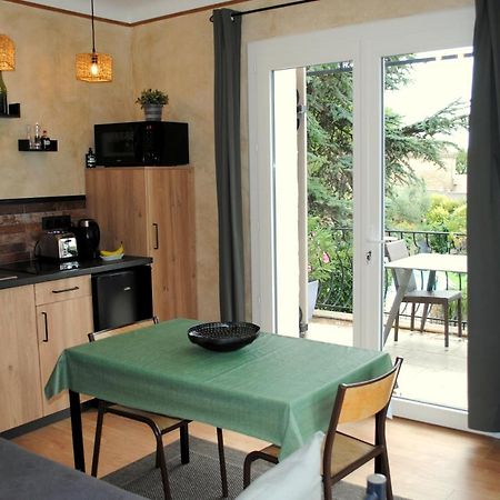 Terre De Bacchus Bed & Breakfast Vacqueyras Bagian luar foto