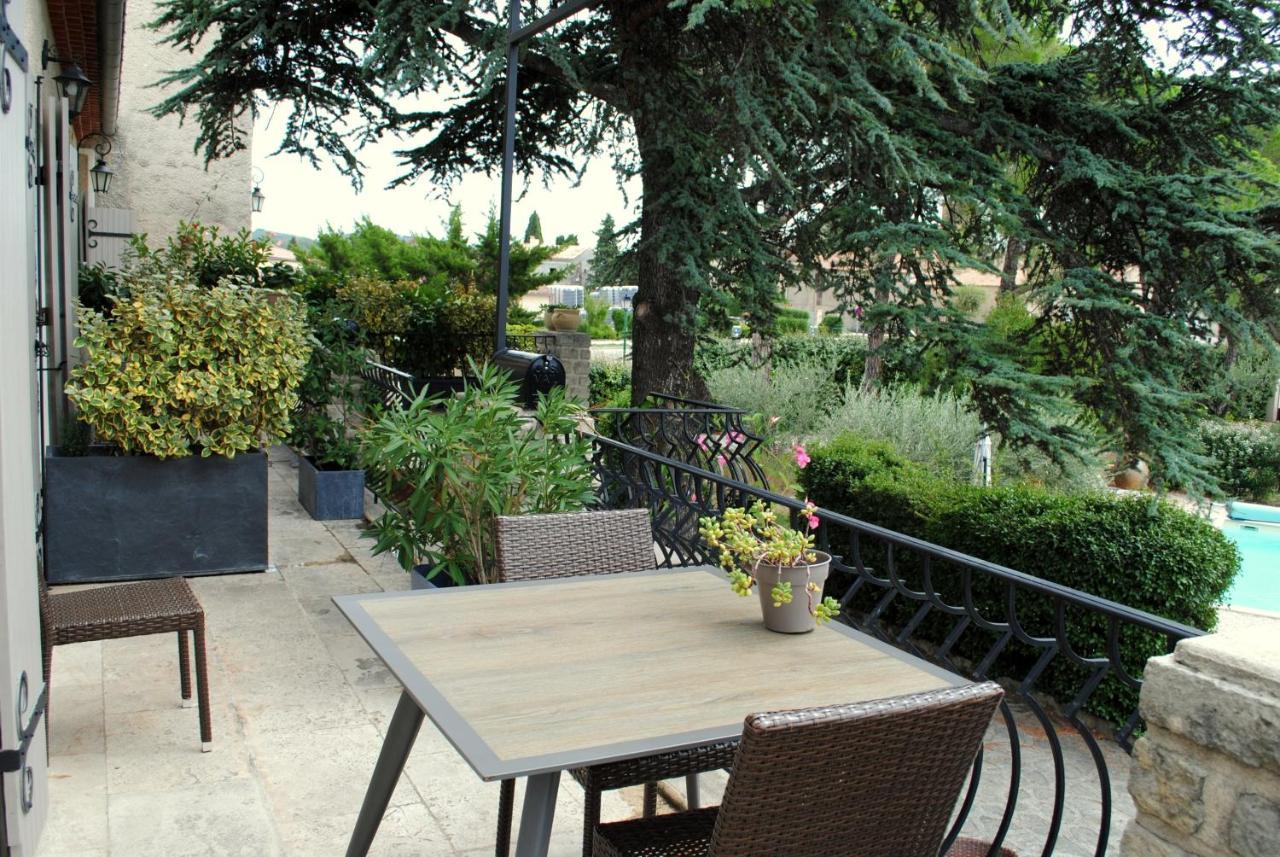Terre De Bacchus Bed & Breakfast Vacqueyras Bagian luar foto